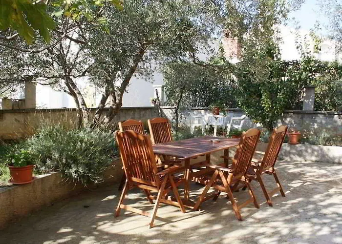 Zubcic شقة زادار